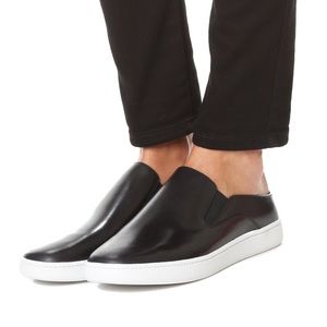 Like New Vince Verrell Slip On Sneakers